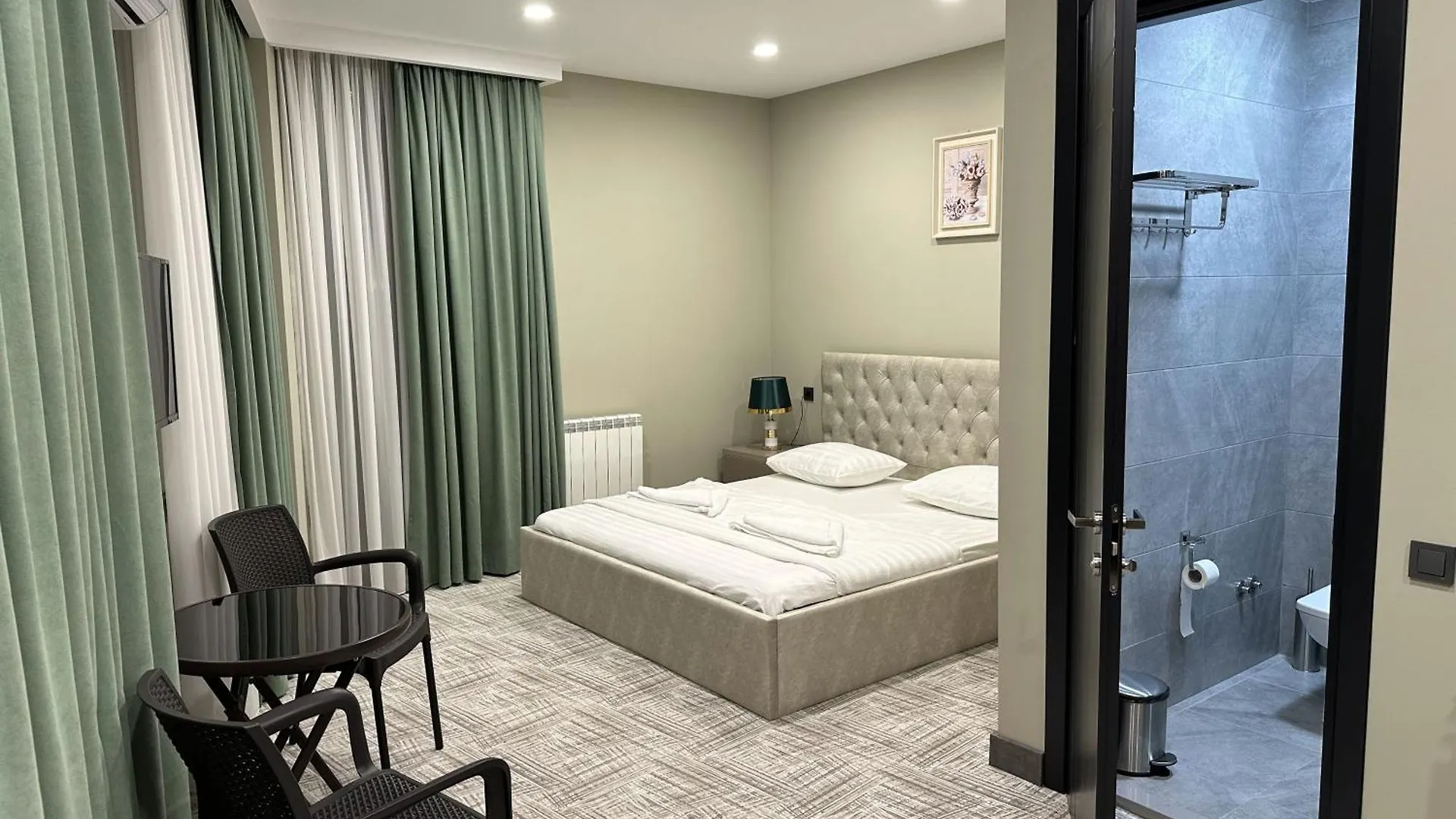 Caspian Vf Hotel Batum 4*,  Gürcistan