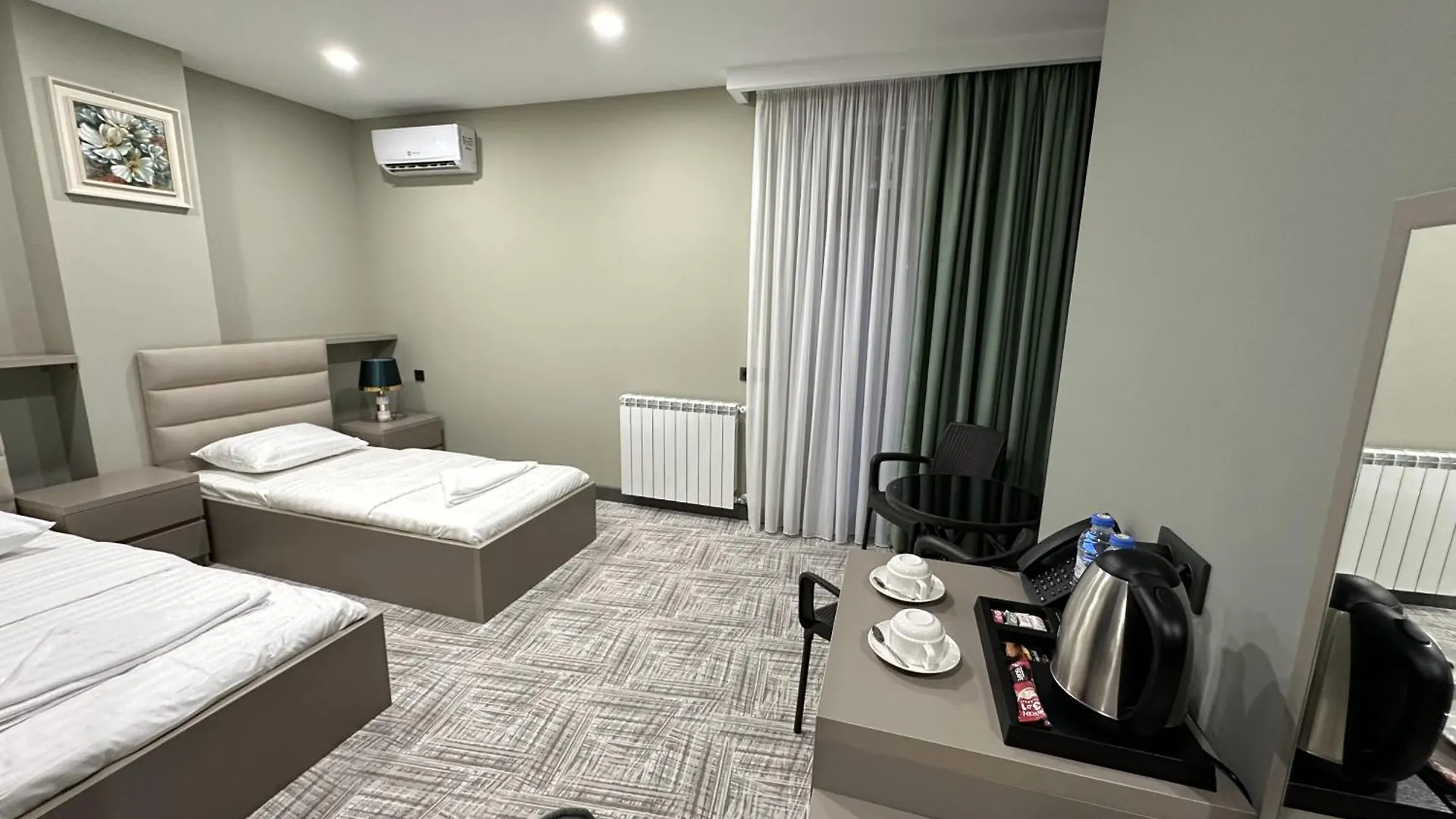 Caspian Vf Hotel Batum 4*,
